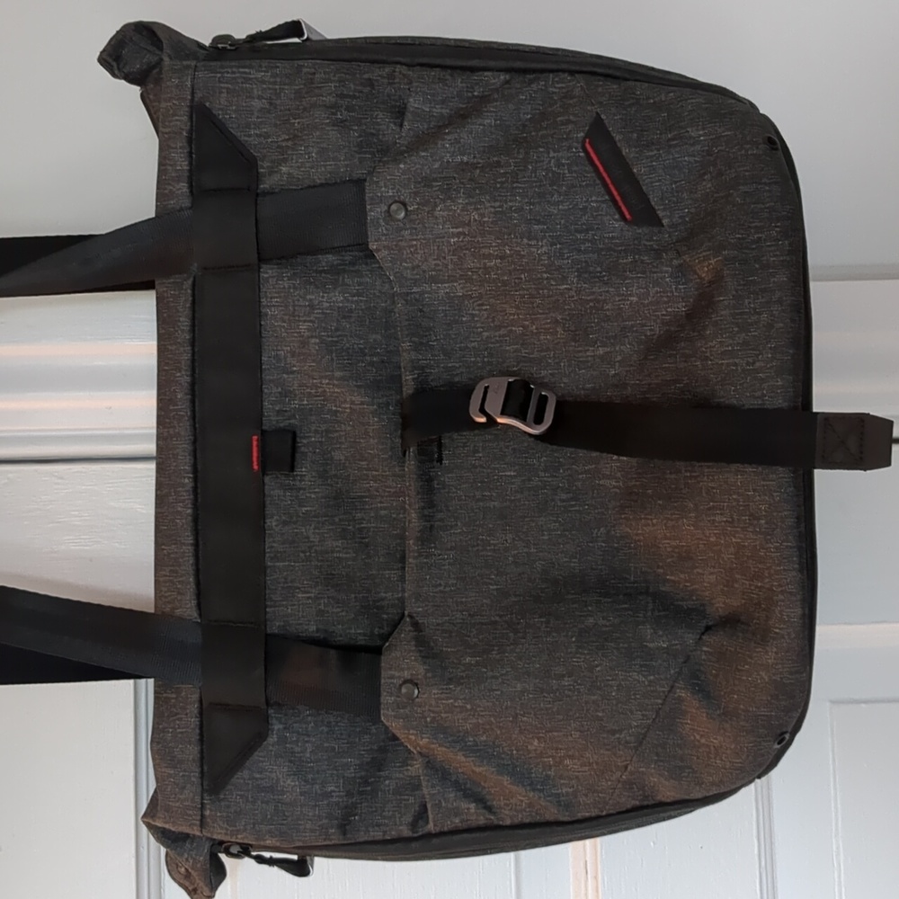 Peak Design 20L tote, unisex